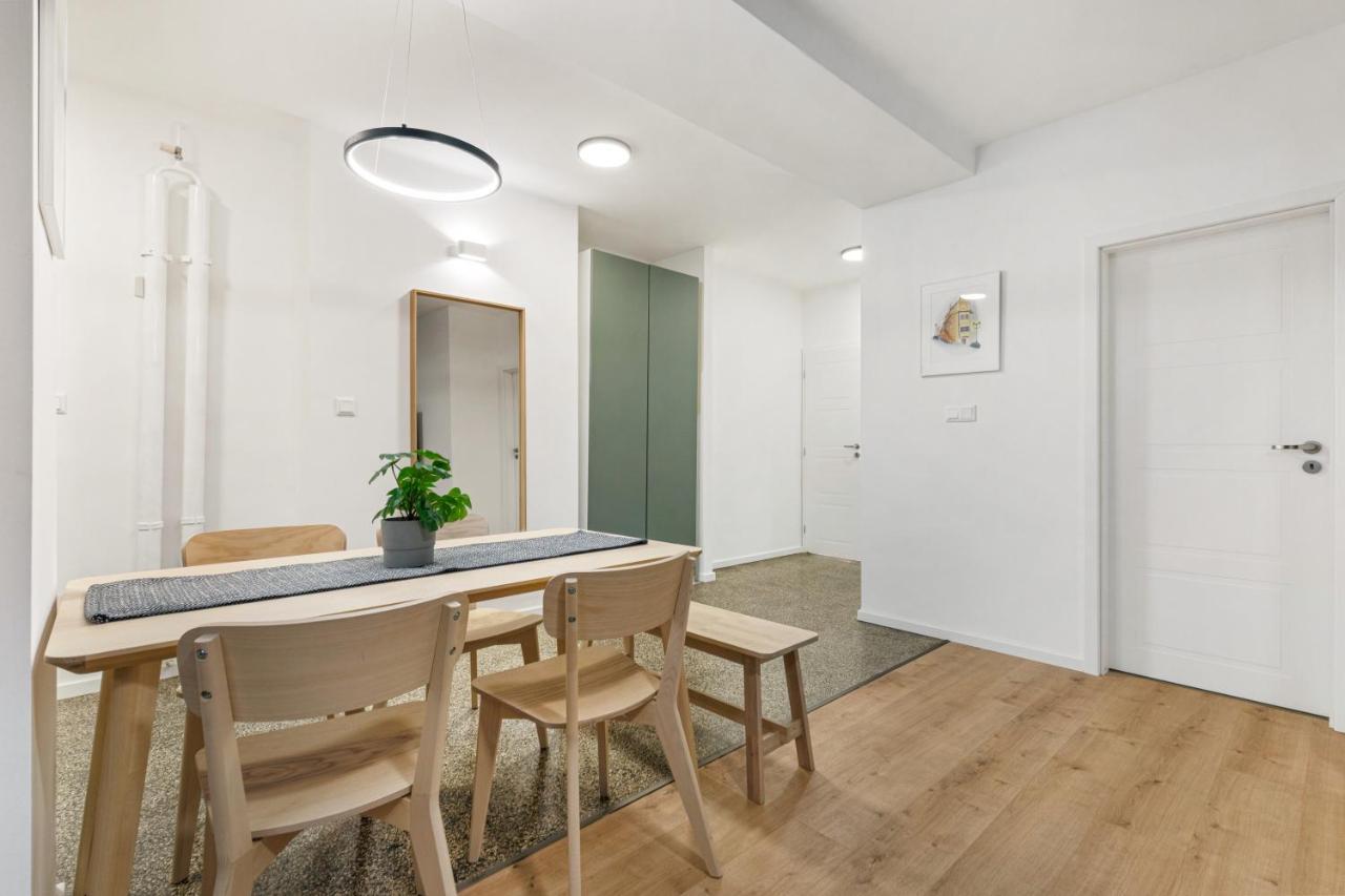 Bratislava Touch 2 Bedroom Apt Exterior photo